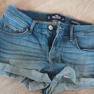 low rise cutt-off Hollister shorts